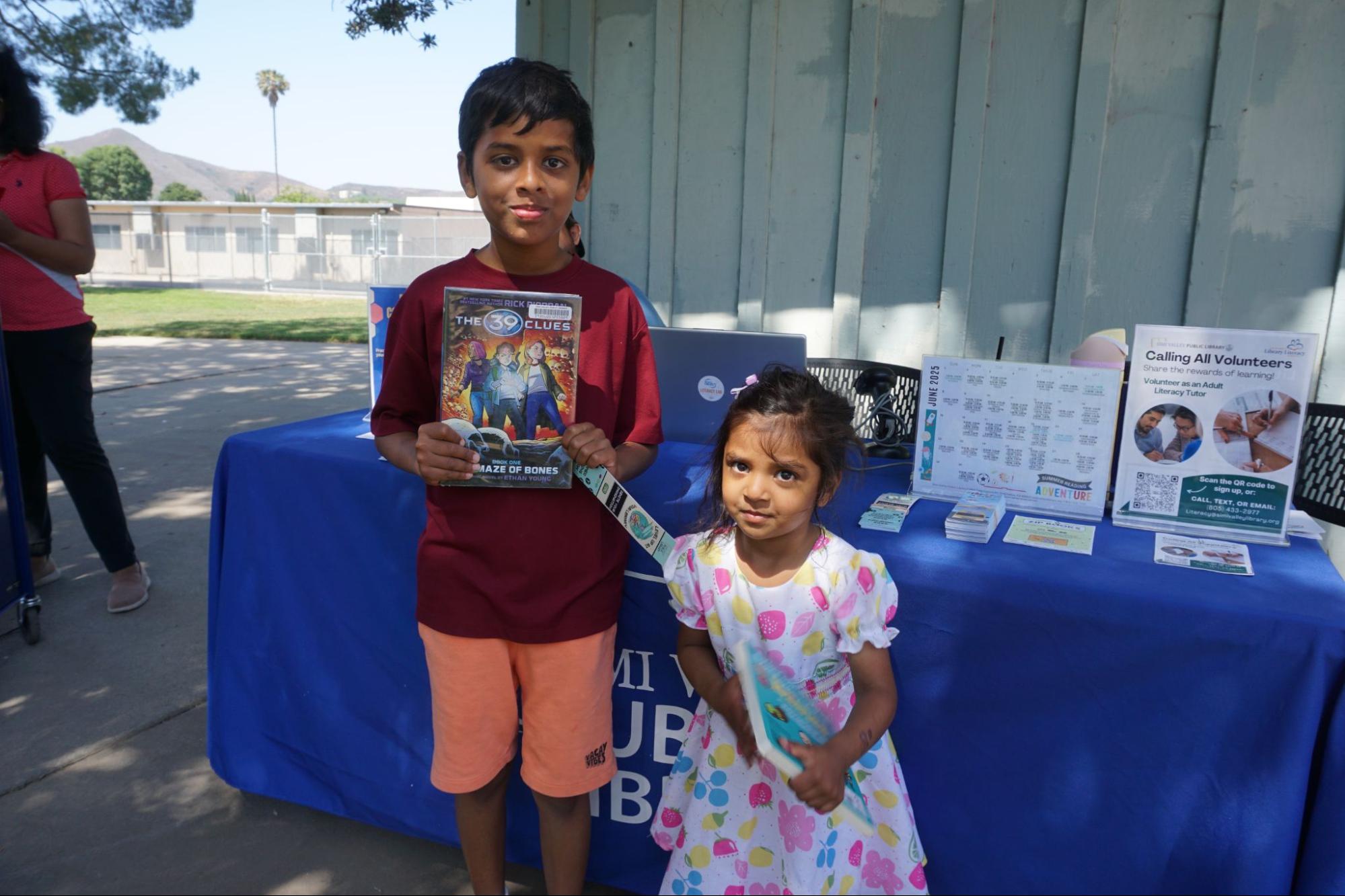 Mobile Library Siblings
