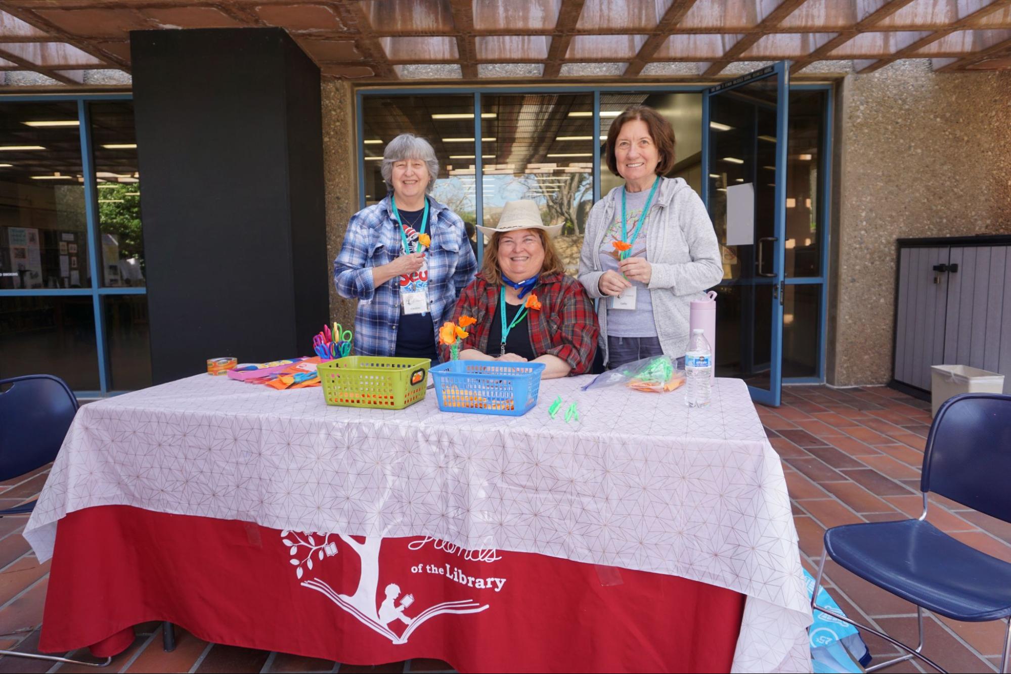 AR2425 RAA Carousel FOL